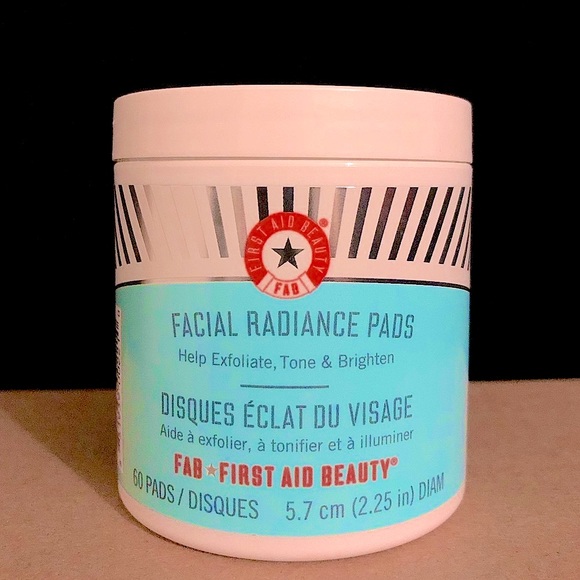 First Aid Beauty Facial Radiance Pads. Brighten, Define, Vivid, Lighten, Gleam - Picture 2 of 4